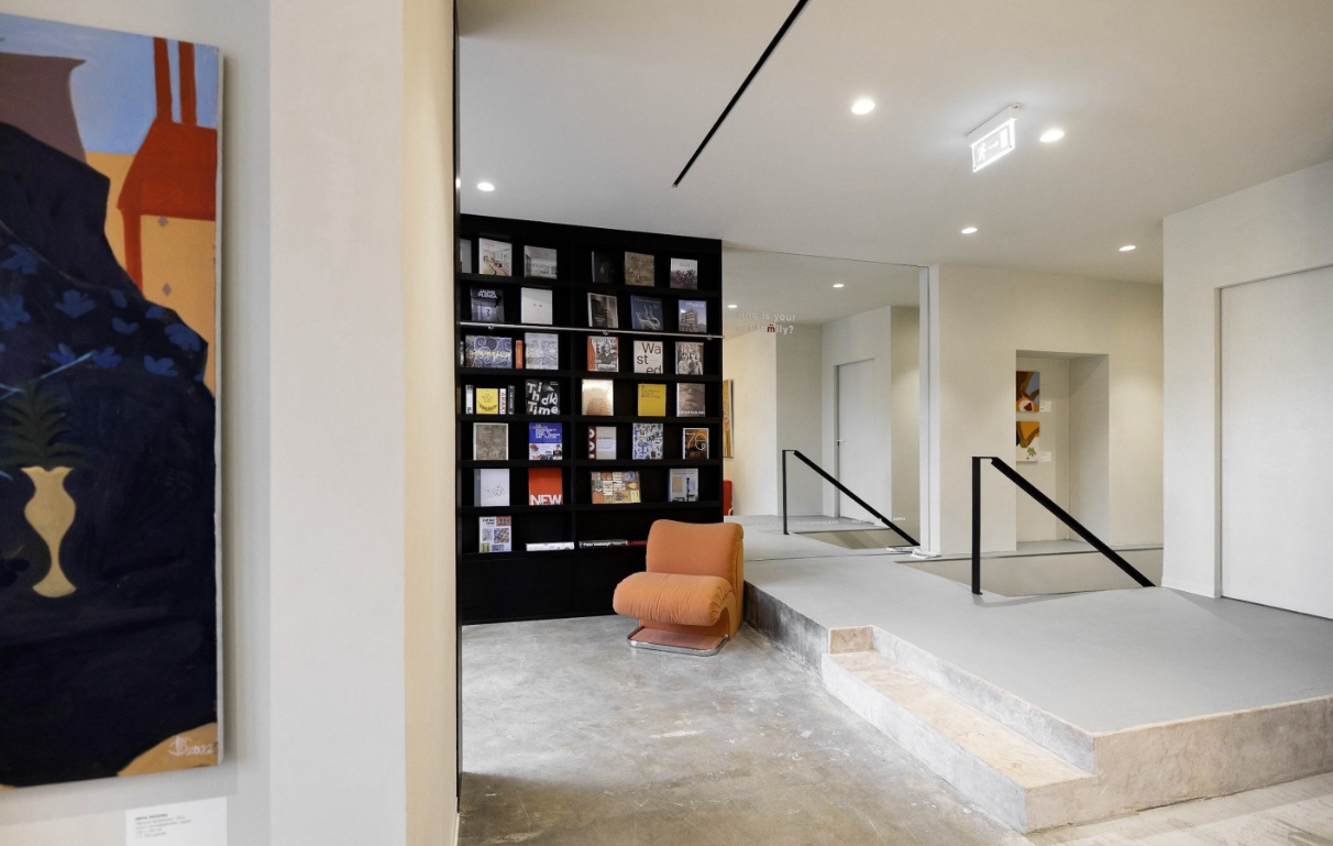 Книжный магазин "Masters Bookstore"