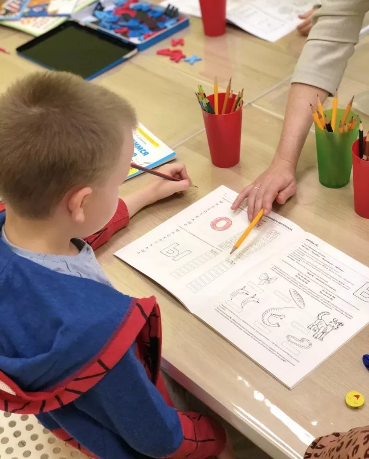 Академия развития IQ-Kids в Москве: Развилка, Для детей, Для детей, Научиться рисовать, Рисование, Детский центр, Детский клуб, Школьникам, Развитие интеллекта,