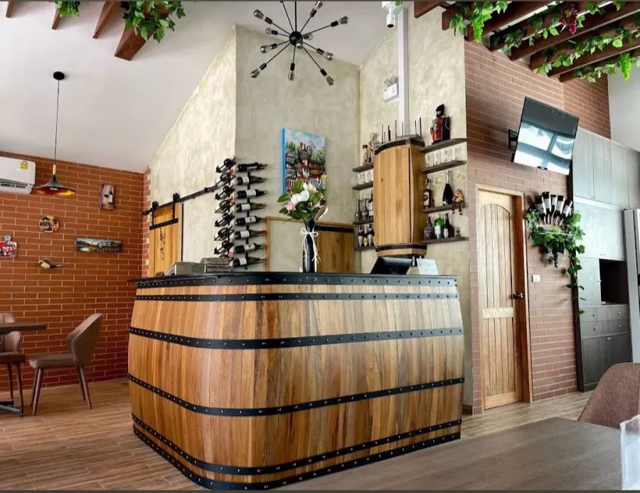 Ресторан Tbilisi в Пхукете: Restaurant, Lake, Georgian Cuisine, Ресторан, Озеро, Грузинская Кухня,
