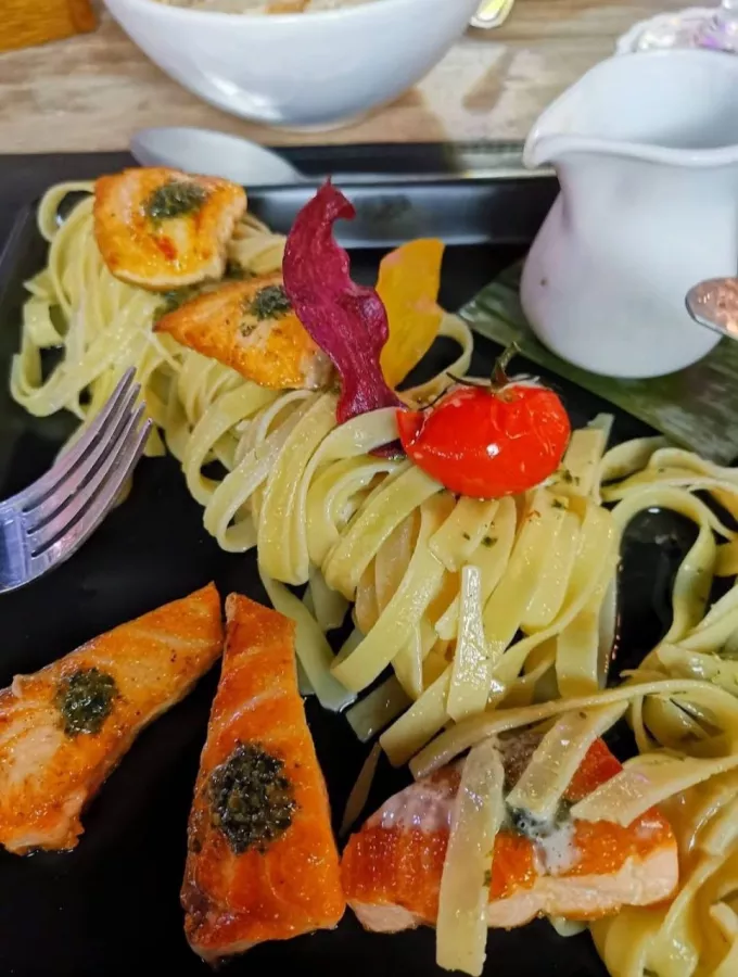 Ресторан Cafe De Paris в Пхукете: Еда, Французская кухня, Ресторан, Кафе,