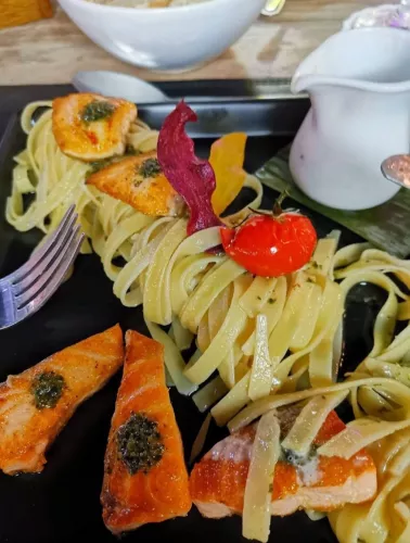 Ресторан Cafe De Paris в Пхукете