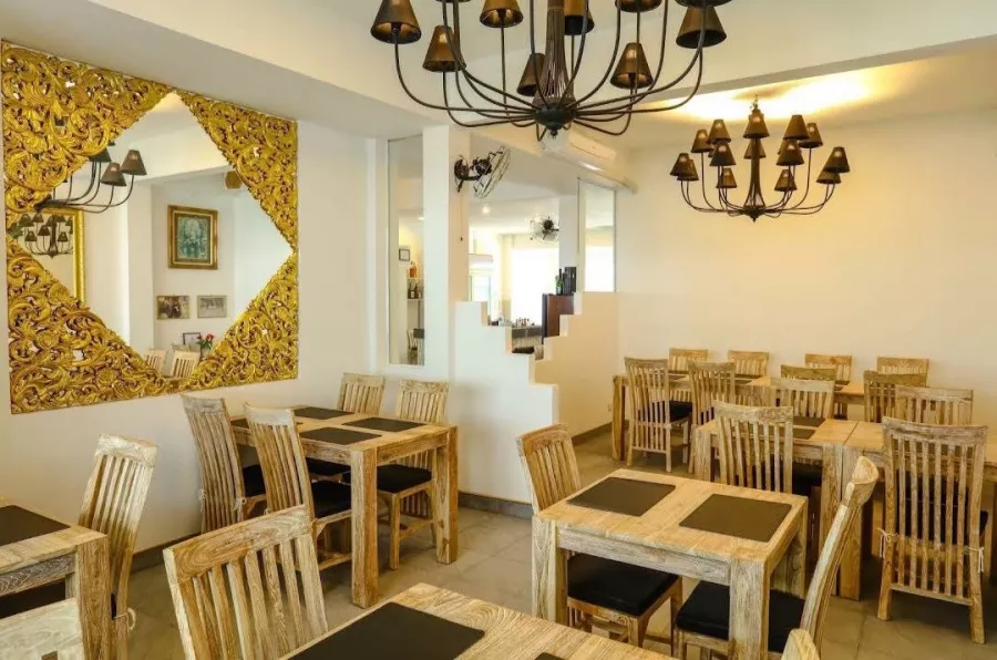 Ресторан Cafe De Paris в Пхукете: Restaurant, Cafe, French Cuisine, Ресторан, Кафе, Французская Кухня,