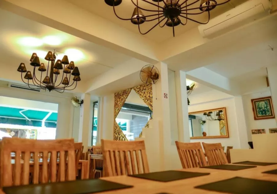 Ресторан Cafe De Paris в Пхукете: Restaurant, Cafe, French Cuisine, Ресторан, Кафе, Французская Кухня,