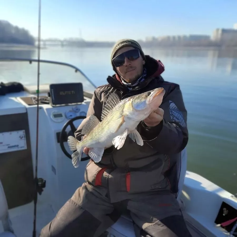 Рыботур. Рыбалка с Гидом в Новосибирске: Рыбалка, Клуб, Подарки, Катер,