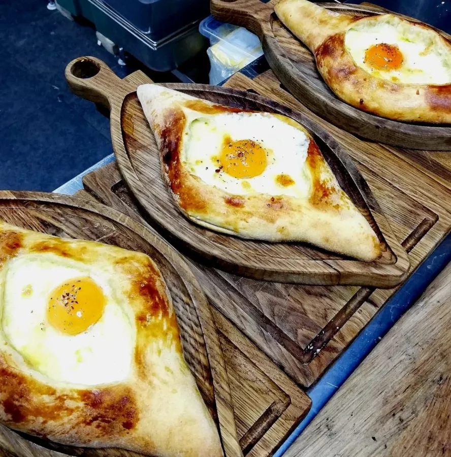 Ресторан Маяк в Архангельске: Еда, Маяк, Смотровая площадка, Вкусно, Банкетный зал, Wi-Fi, Грузинская кухня, Восточная кухня, Европейская кухня, Азиатская кухня, Для влюбленных,