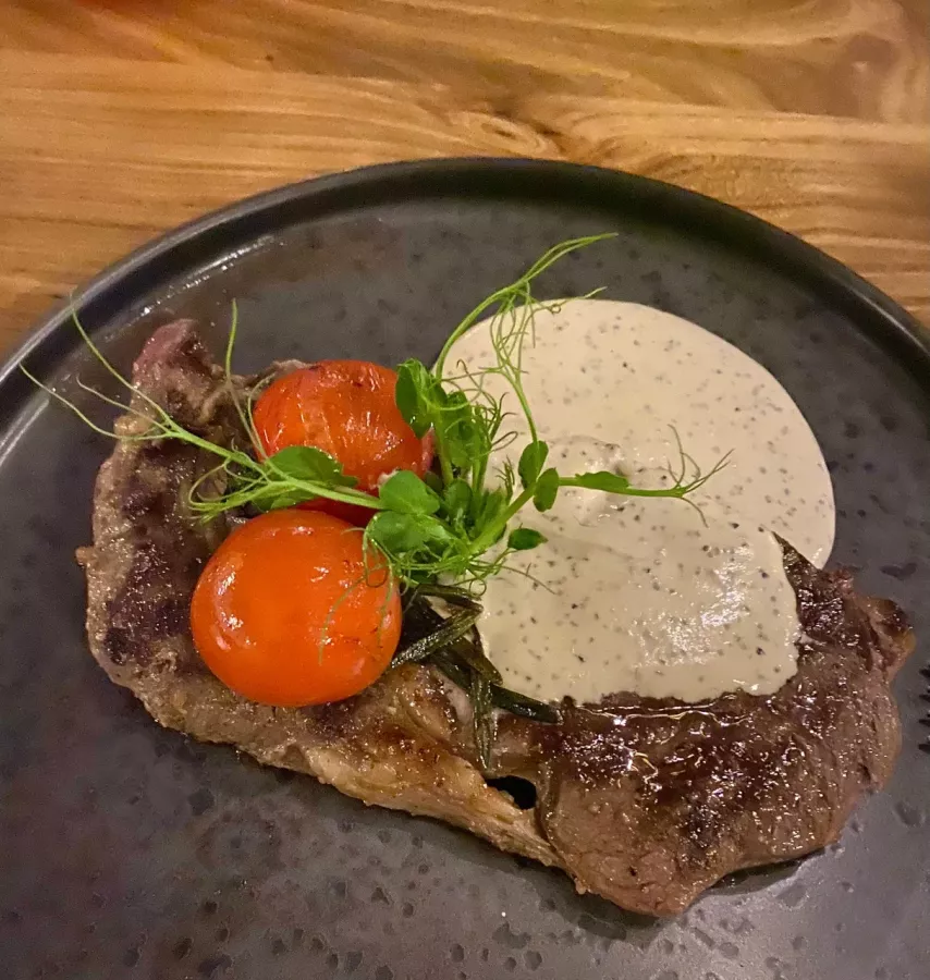 Ресторан Маяк в Архангельске: Еда, Маяк, Смотровая площадка, Вкусно, Банкетный зал, Wi-Fi, Грузинская кухня, Восточная кухня, Европейская кухня, Азиатская кухня, Для влюбленных,