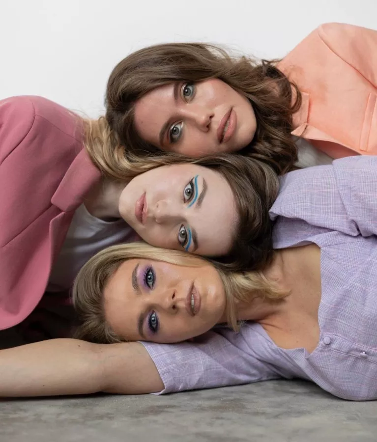 Бьюти коворкинг Cuteam в Москве: Коворкинг, Beauty коворкинг, Бьюти коворкинг , Для мастера, Бьюти мастер, Аренда офиса, Аренда помещения, Педикюр, Маникюр, Визажист, Бровист,