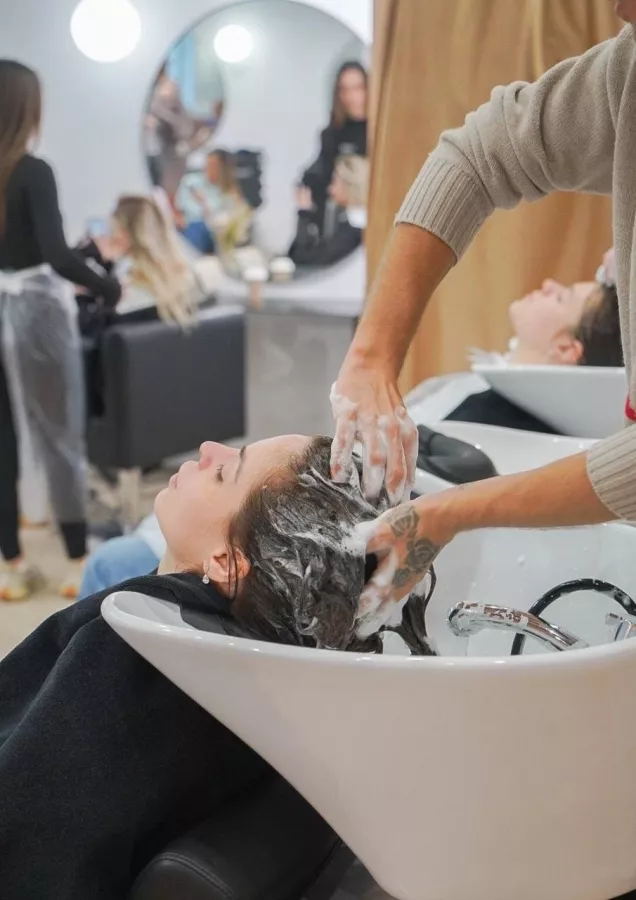 Бьюти коворкинг Cuteam в Москве: Коворкинг, Beauty коворкинг, Бьюти коворкинг , Для мастера, Бьюти мастер, Аренда офиса, Аренда помещения, Педикюр, Маникюр, Визажист, Бровист,