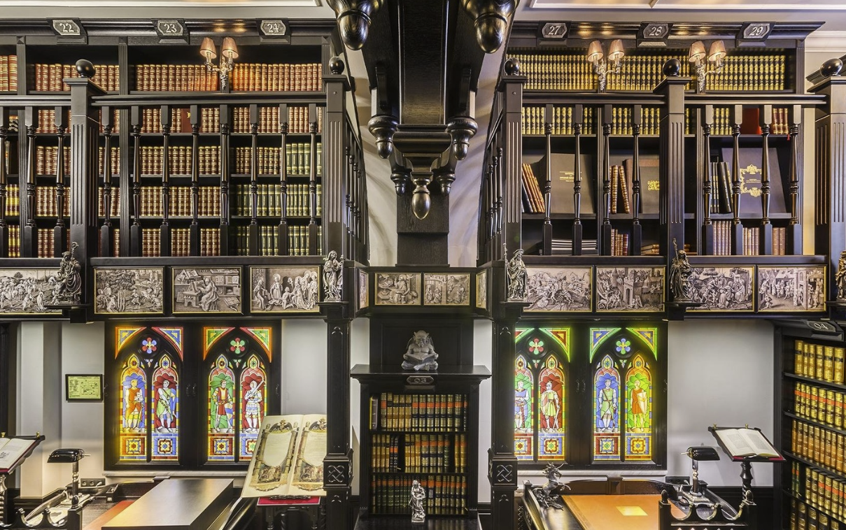 Книжный магазин "Книжная Капелла"