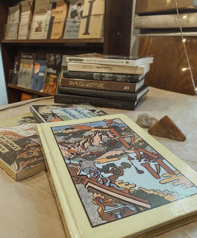 ​Букинистический магазин "Книжная ветка"