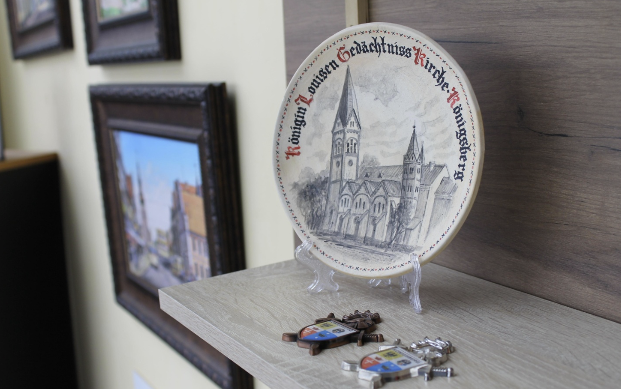 ​Книжный магазин "Живём"