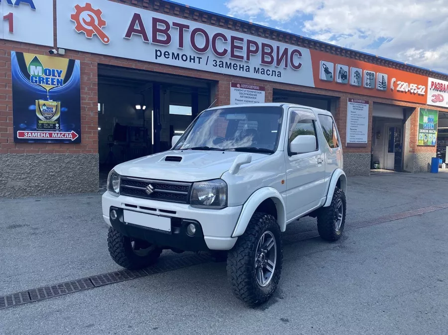 Автоцентр LuckyCar в Владивостоке: СТО, Ремонт Авто, Ремонт Двигателя, Подбор Запчастей, Ремонт Ходовой, Ремонт Тормозов, Замена Жидкостей, Сход-Развал, Автомойка, Химчистка Салона, Полировка Кузова, Корпоративные Услуги,