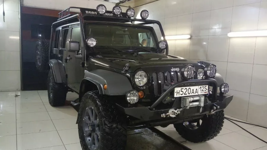 Автоцентр LuckyCar в Владивостоке: СТО, Ремонт Авто, Ремонт Двигателя, Подбор Запчастей, Ремонт Ходовой, Ремонт Тормозов, Замена Жидкостей, Сход-Развал, Автомойка, Химчистка Салона, Полировка Кузова, Корпоративные Услуги,