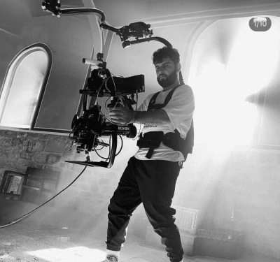 Киношкола Meyfilm Film Prodüksiyon в Стамбуле: Киношкола, Актёрское мастерство, Сценическая роль, Сценические движения, Сценический бой, Творчество, Телевиденье, Ораторское искусство, Курсы, Кино, Кинематограф, Драматургия ,