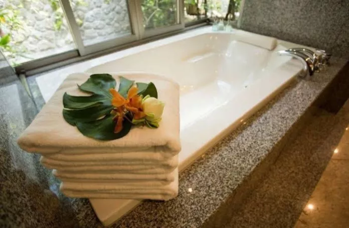 Спа-Центр Jara в Пхукете: Красота, Бассейн, Массаж, Spa, 