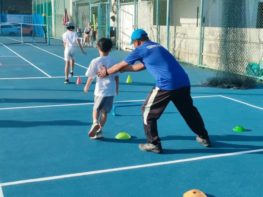 Спортивная Школа Smile Tennis Academy Phuket в Пхукете: Tennis, Academy, Swimming Pool, Теннис, Академия , Бассейн,