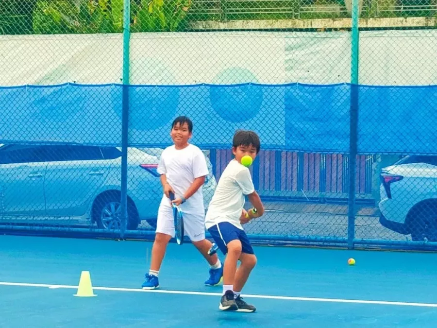 Спортивная Школа Smile Tennis Academy Phuket в Пхукете: Tennis, Academy, Swimming Pool, Теннис, Академия , Бассейн,