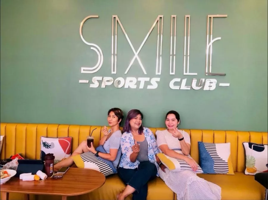 Спортивная Школа Smile Tennis Academy Phuket в Пхукете: Tennis, Academy, Swimming Pool, Теннис, Академия , Бассейн,