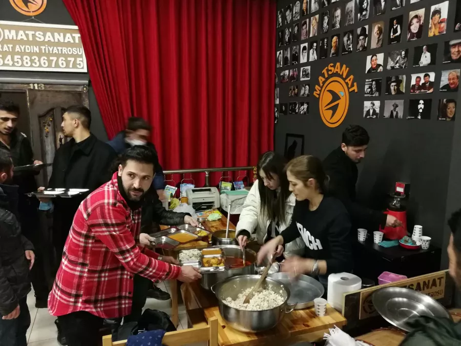 Киношкола Matsanat Murat Aydin Theater в Стамбуле: Киношкола, Актёрское мастерство, Сценическая роль, Сценические движения, Сценический бой, Творчество, Телевиденье, Ораторское искусство, Курсы, Кино, Кинематограф, Драматургия ,