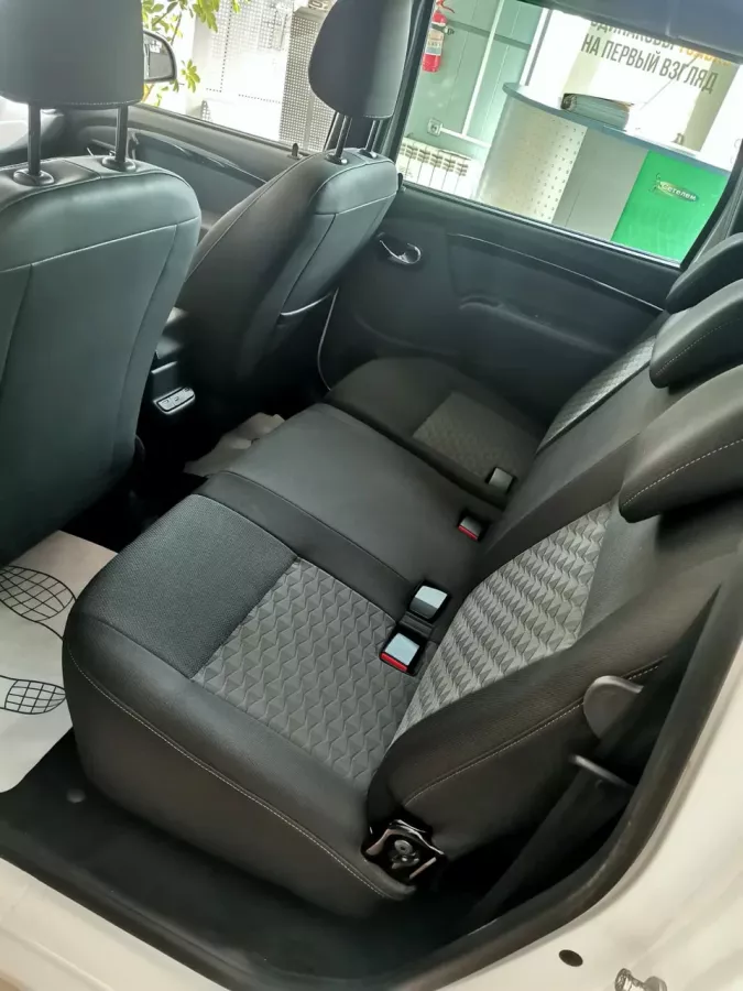 Мир-Авто Официальный дилер Lada в Махачкале: Автокредит, Электронный ПТС, Новые Автомобили, Лада, ВАЗ, Аксессуар Лада, Защита Картера , Дефлектор Капота, Заказ Аксессуары ,