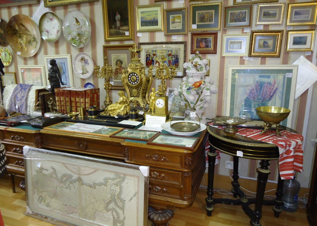 Антикварно-букинистический магазин "Сибирская Горница"