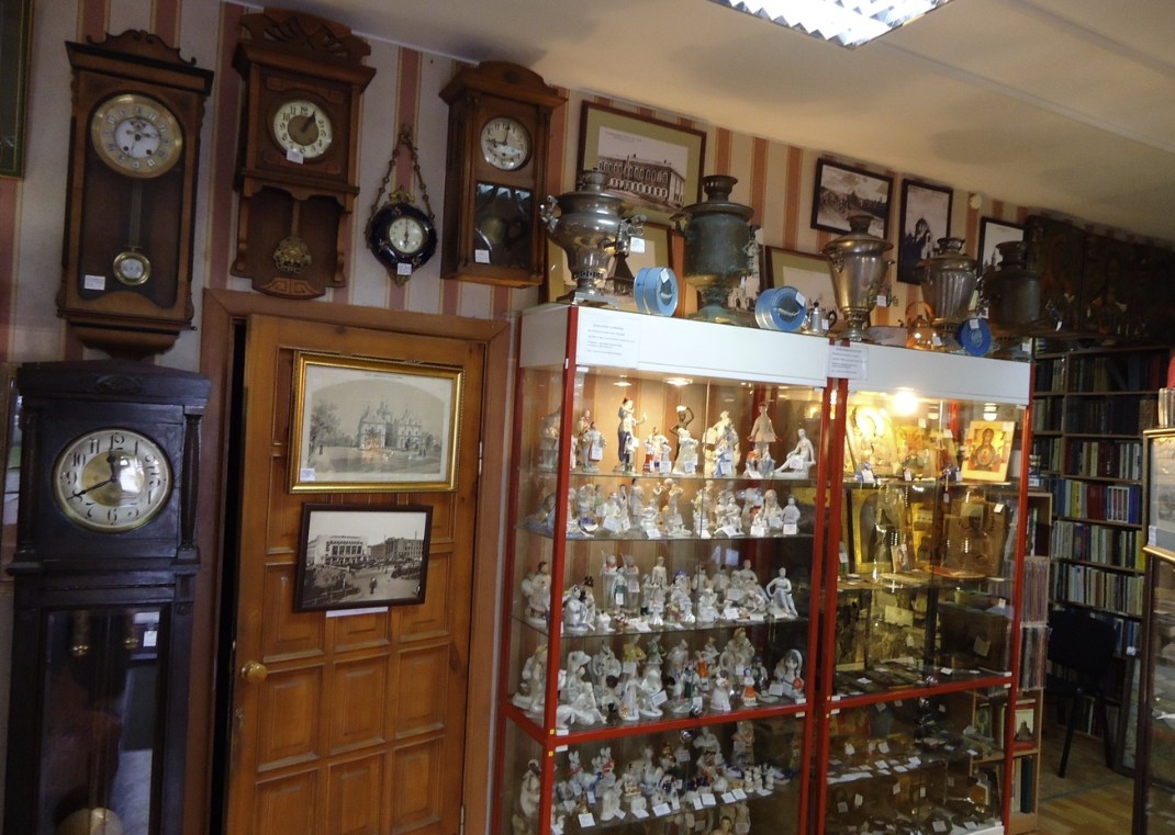 Антикварно-букинистический магазин "Сибирская Горница"