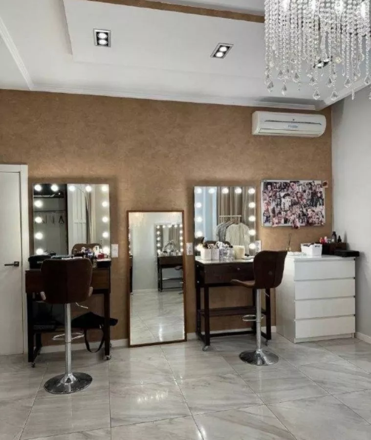 Бьюти-коворкинг Abeille в Казани: Beauty коворкинг, Любить себя, Beauty мастер, Для мастера, Стилист, Бьюти-коворкинг, Студия красоты, Парикмахер, Маникюр, Визажист,