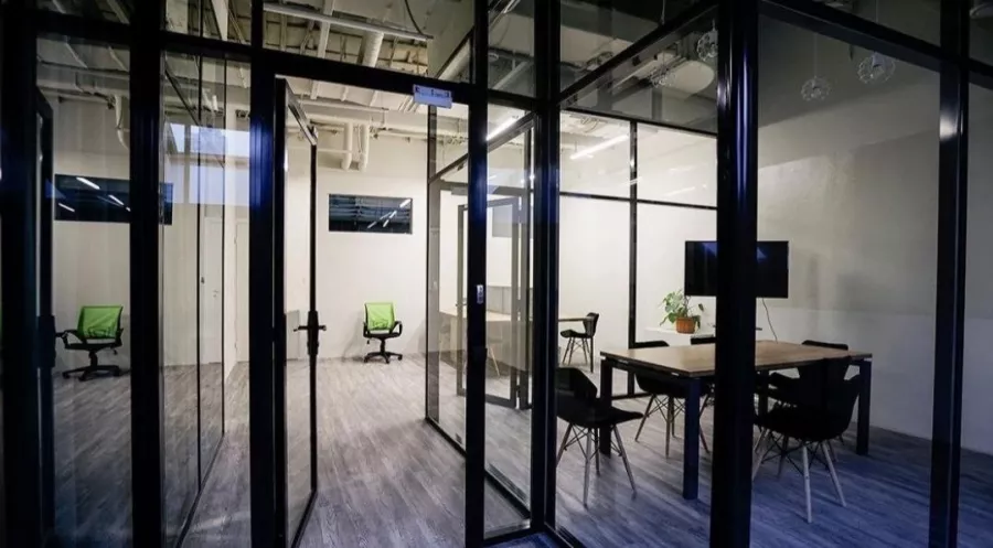 Коворкинг Параллель в Казани: Бизнес, Бизнес центр, Место для работы, Рабочее место, Аренда,