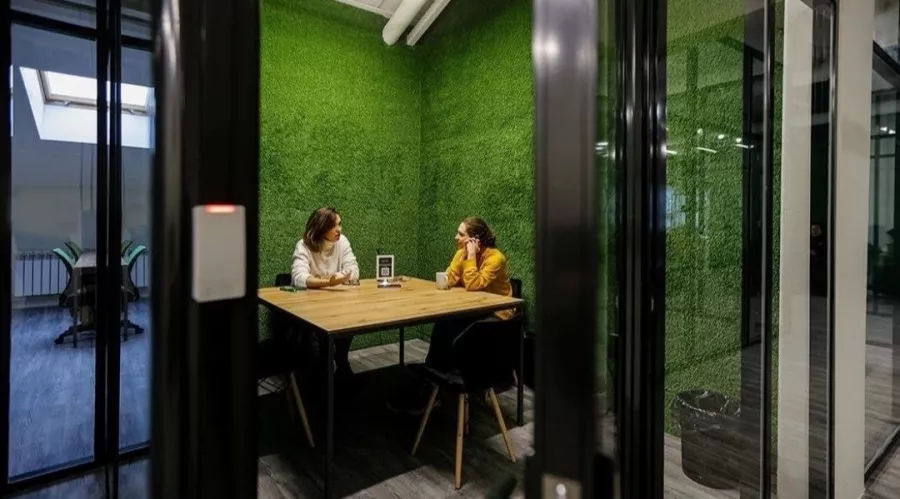 Коворкинг Параллель в Казани: Бизнес, Бизнес центр, Место для работы, Рабочее место, Аренда,