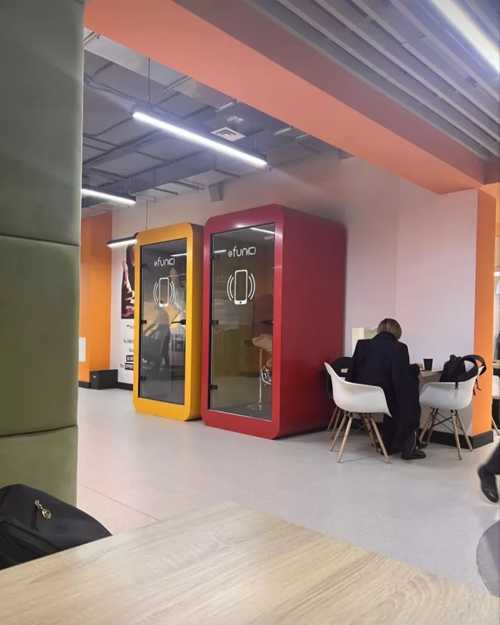 Коворкинг Fun(c) в Казани: Место для работы, Аренда офиса, Аренда кабинета, Аренда помещений, Рабочее место, Коворкинг, Для работы, Бизнес центр, Индивидуальный офис, И личный кабинет, Деятельность,