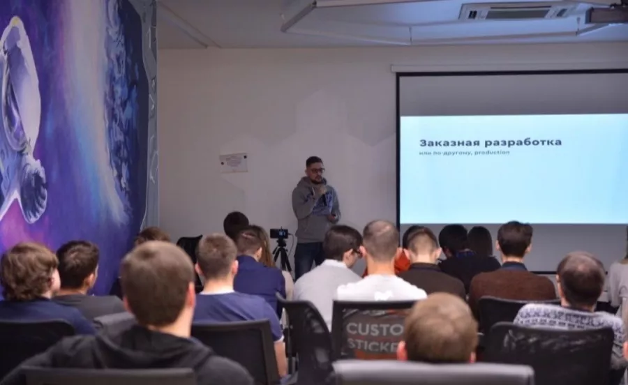 Коворкинг - центр YellowRockets в Самаре: Коворкинг, Аренда рабочих мест, Рабочее место, Где работать, Место для работы, Аренда офиса, Аренда кабинета, Бизнес центр, Индивидуальный офис, Деятельность,
