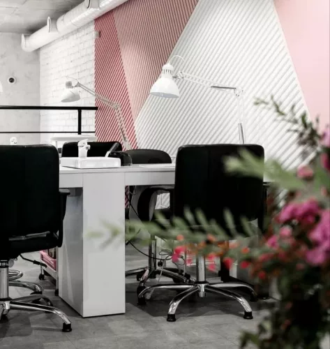 Бьюти-коворкинг 4me  в  Уфе