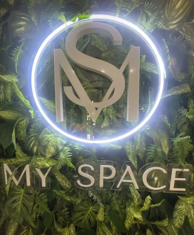 Салон бьюти - каворинга My space в Уфе: Beauty коворкинг, Коворкинг, Beauty мастер, Любить себя, Аренда рабочих мест, Аренда, Салон красоты,