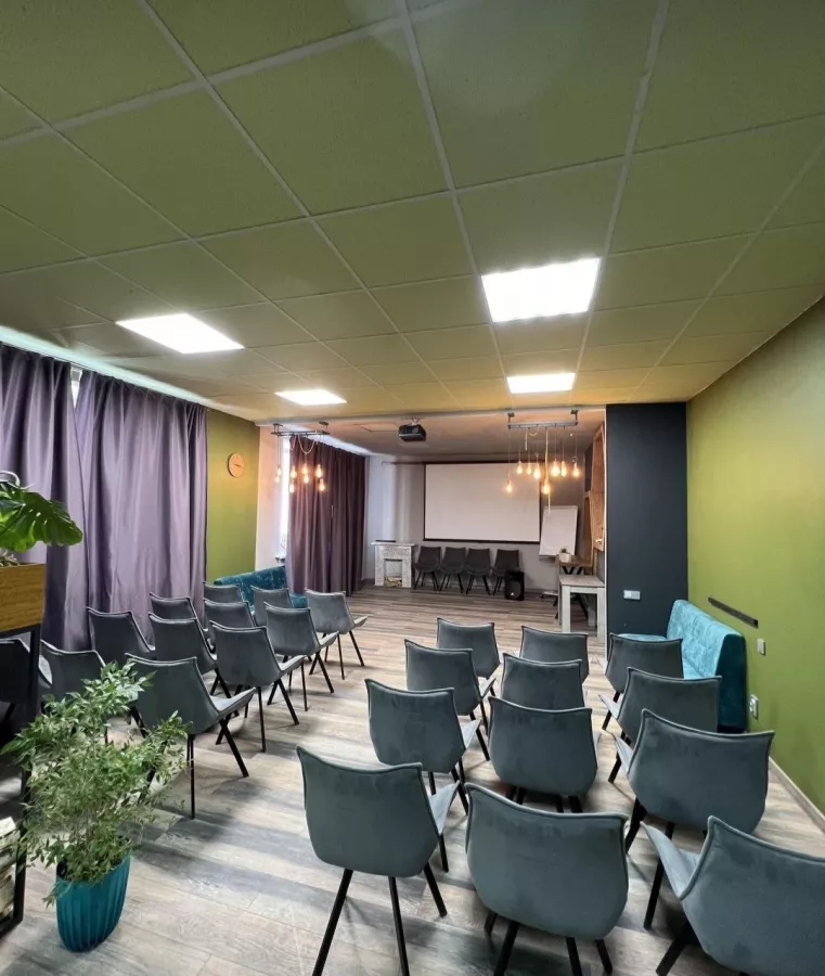 Коворкинг Sunhall в Уфе: Бизнес, Конференц-зал, Коворкинг, Место для работы, Рабочее место, Для работы, Где работать, Аренда,