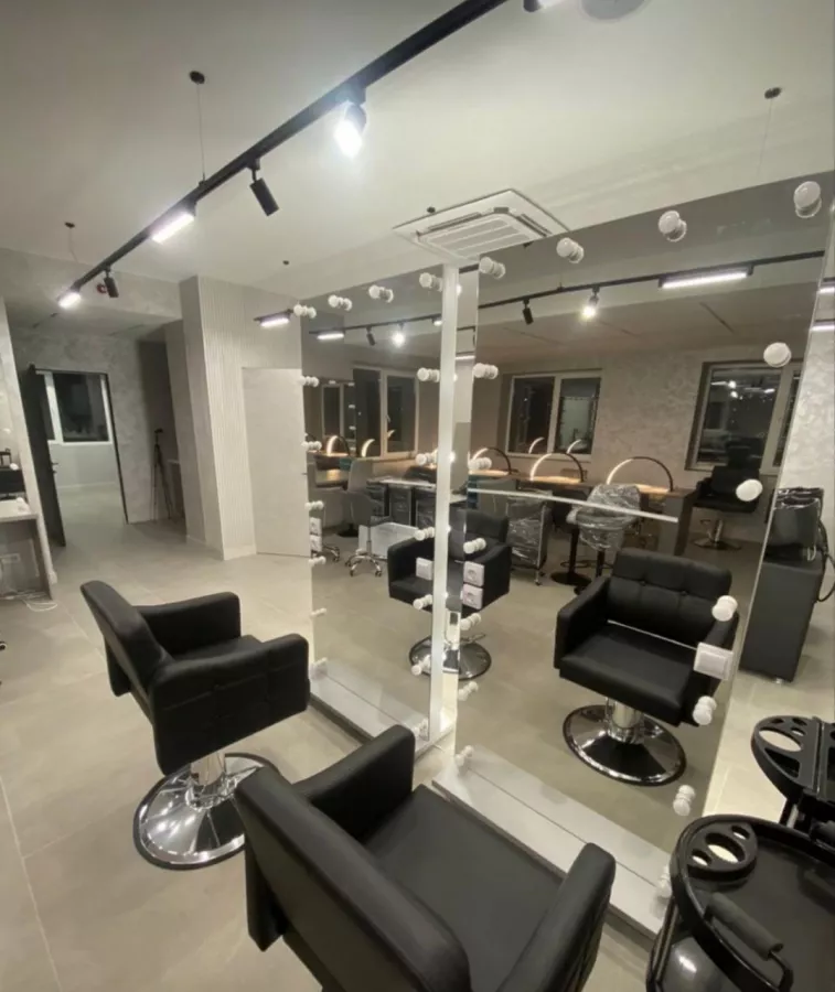Бьюти-коворкинг Line в Владивостоке: Beauty коворкинг, Коворкинг, Бьюти мастер , Любить себя, Аренда рабочих мест, Аренда, Маникюр, Парикмахер, Визажист, Косметолог,