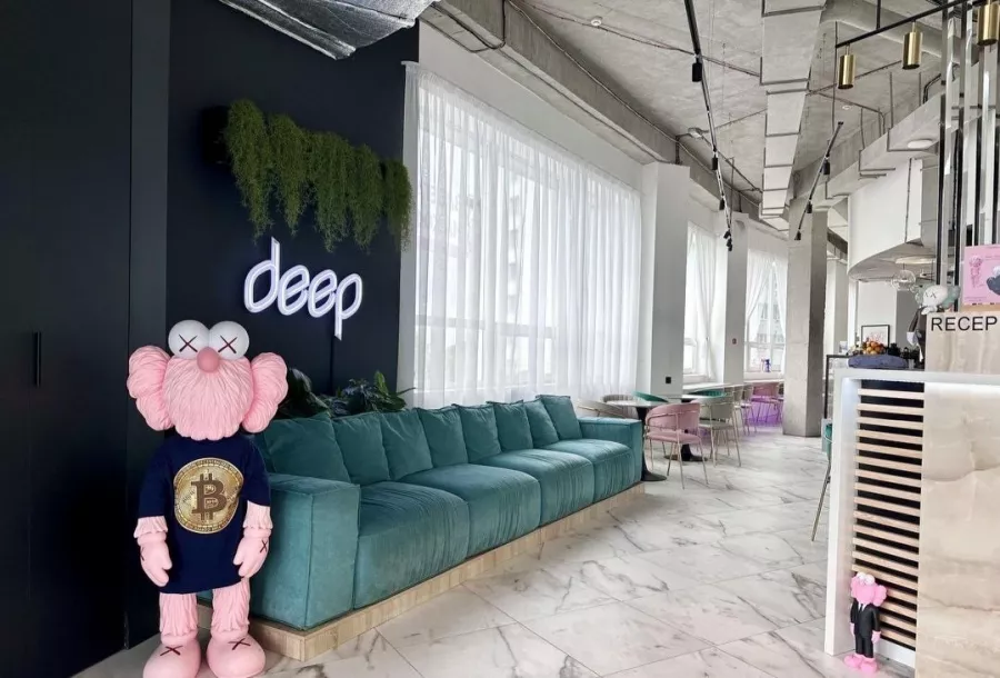 Кофейня-коворкинг Deep Coffe в Владивостоке: Бизнес, Кафе, Коворкинг, Кофейня, Кофе, Место для работы, Где работать, Рабочее место,