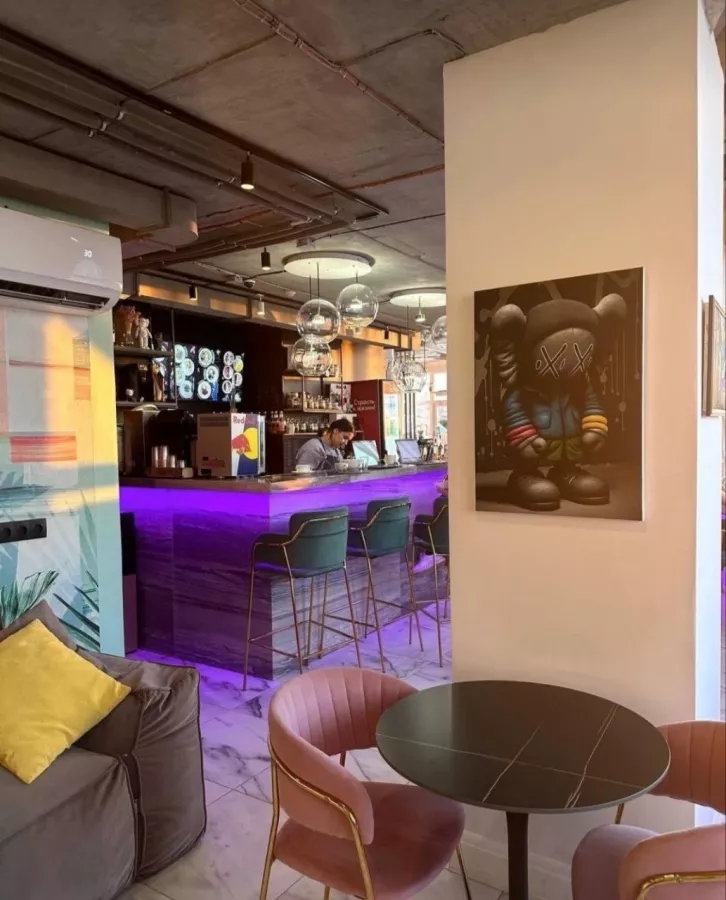 Кофейня-коворкинг Deep Coffe в Владивостоке: Кофейня коворкинг, Коворкинг, Кофейня, Кафе коворкинг, Кофе, Место для работы, Где работать, Рабочее место,
