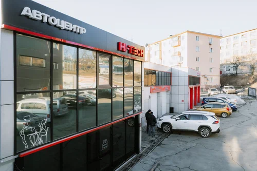 Автосервис Hi-Tech в Владивостоке: СТО, Кузовной Ремонт , Чернение Резины, Сварочные Работы, Хранение Шин, Химчистка Салона, Шиномонтаж , Развал-Схождение , Мойка Автомобиля , Ремонт Автокондиционера, Бронирование Стекол, Ремонт Двигателя, Замена Масла, Покраска Автомобиля , Установка Практроника , Тонировка Стекол, Чистка Форсунок, Заказ Запчастей, Шумоизоляция Автомобиля, Замена ГРМ, Заправка Автокондиционера,