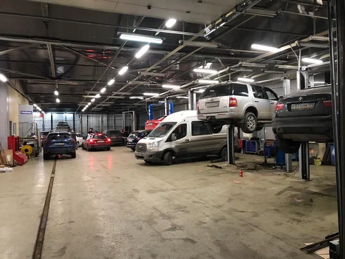 Автосервис Обслуживание Форд в Москве: СТО, Сварочные Работы, Шиномонтаж, Развал-Схождение, Мойка Автомобиля, Заправка Автокондиционера, Ремонт Автокондиционера, Ремонт АКПП, Ремонт КПП, Ремонт Двигателя, Замена Масла , Установка Практроника, Ремонт Стартеров, Чистка Форсунок, Замена ГРМ, Промывка Инжектора,