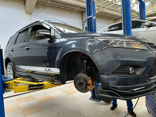 Автосервис Обслуживание Форд в Москве: СТО, Сварочные Работы, Шиномонтаж, Развал-Схождение, Мойка Автомобиля, Заправка Автокондиционера, Ремонт Автокондиционера, Ремонт АКПП, Ремонт КПП, Ремонт Двигателя, Замена Масла , Установка Практроника, Ремонт Стартеров, Чистка Форсунок, Замена ГРМ, Промывка Инжектора,