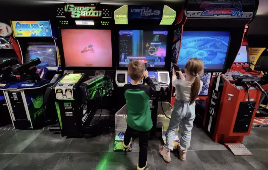 Парк развлечений LaserLand в Казани: Отдых, Семейный отдых , Детский парк, Парк, Горки,