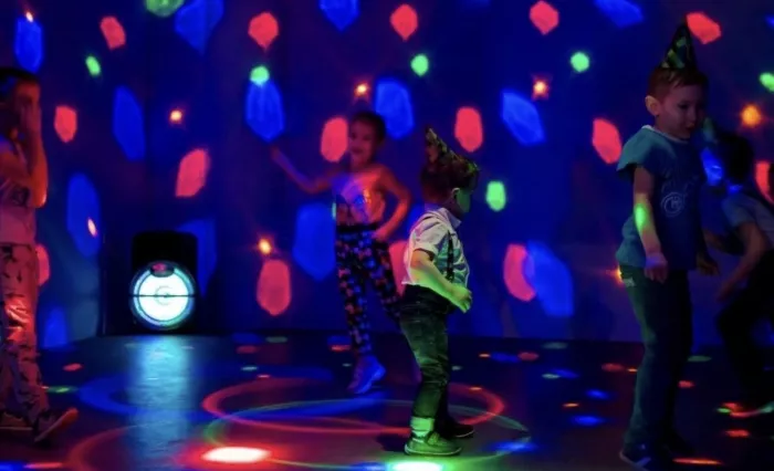Парк развлечений LaserLand в Казани: Отдых, Семейный отдых , Детский парк, Парк, Горки, 