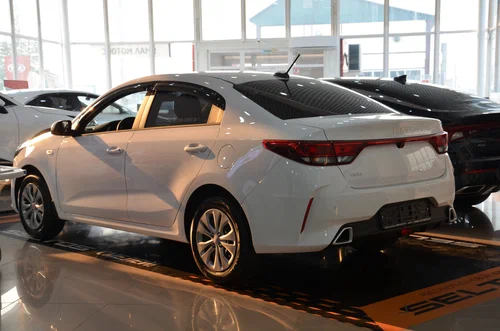 Автосалон Ямал Моторс, Официальный дилер Kia в Ноябрьске: Авто, Химчистка, Тонировка, Мойка, Развал-Схождение, СТО, Шиномонтаж, Замена Масла, Ремонт,