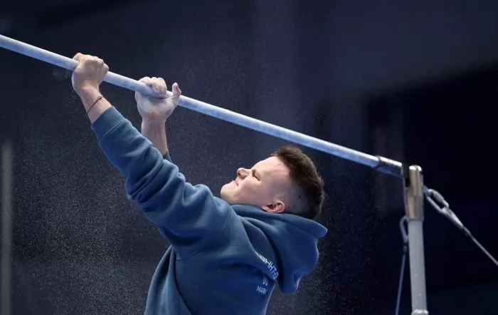 Тренер по гимнастике