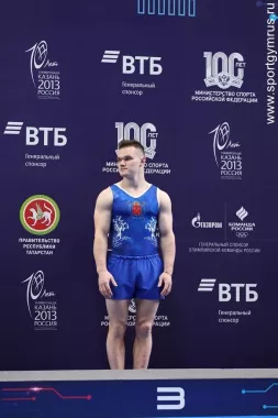 Тренер по гимнастике
