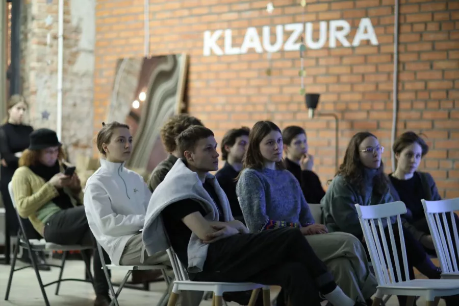 Архитектурный коворкинг Klauzura в Санкт-Петербурге: Архитектура, Коворкинг, Архитектурный коворкинг, Дизайнер проектирование, Место для работы, Где работать, Аренда рабочих мест, Рабочее место, Кофейня,