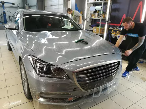 Автосалон "Мотор Ленд".