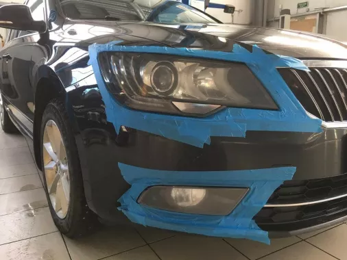 Автосалон "Мотор Ленд".