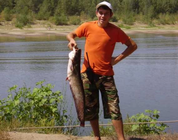 Поплавок. Рыболовный Клуб в Астрахани: Платная Рыбалка, Рыболовный Клуб, Рыбалка в Астрахани, Рыбалка на Катере, Рыбалка на Речке, Рыбалка на Щуку, Рыбалка на Окуня, Рыбалка на Воблу, Рыбалка на Леща, Рыбалка на Сома,