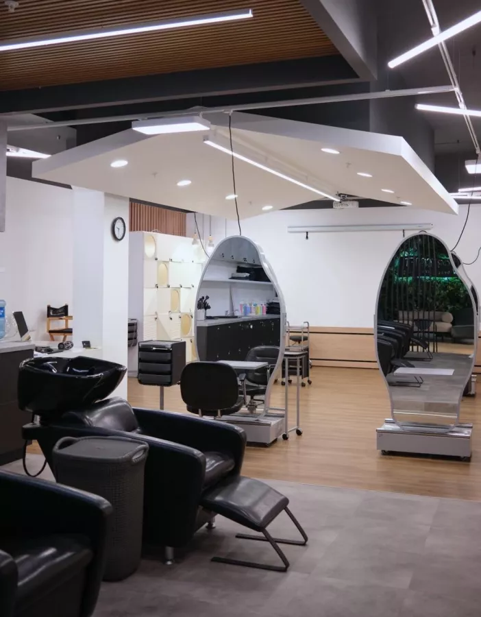 Бьюти-коворкинг Artcraft Coworking в Екатеринбурге: Beauty коворкинг, Коворкинг, Beauty мастер , Салон красоты, Парикмахер, Визажист, Маникюр, Массажист, Педикюр, Рабочее место, Аренда рабочих мест, Аренда кабинета, Аренда стола,